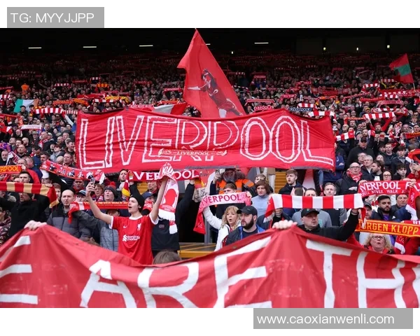 欧联杯精彩对决曼联大胜利物浦乌龙球成焦点瞬间引发全场狂欢