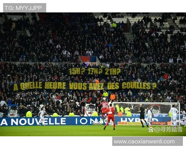 国王杯决赛巴萨大胜曼联战术解析与比赛精彩瞬间回顾