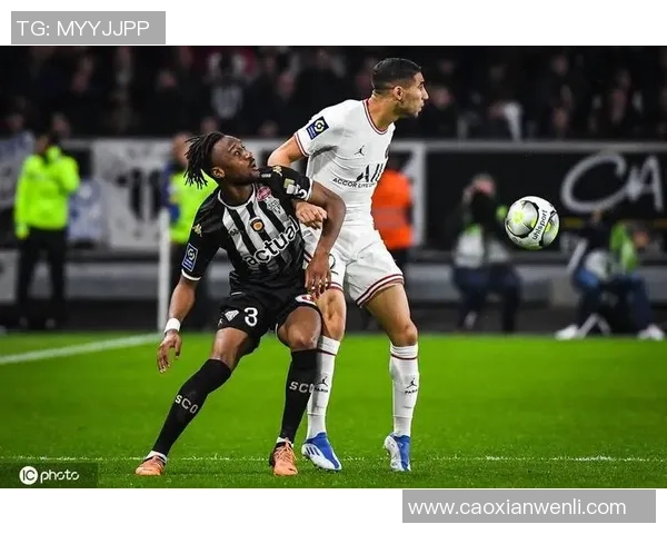 友谊赛精彩回顾：尤文图斯险胜巴黎圣日耳曼乌龙球引发全场热潮