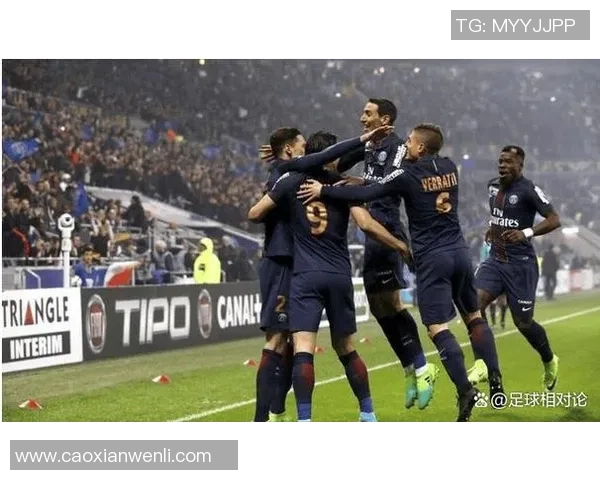 英超焦点战巴黎圣日耳曼与利物浦互交白卷全场气氛火爆解析