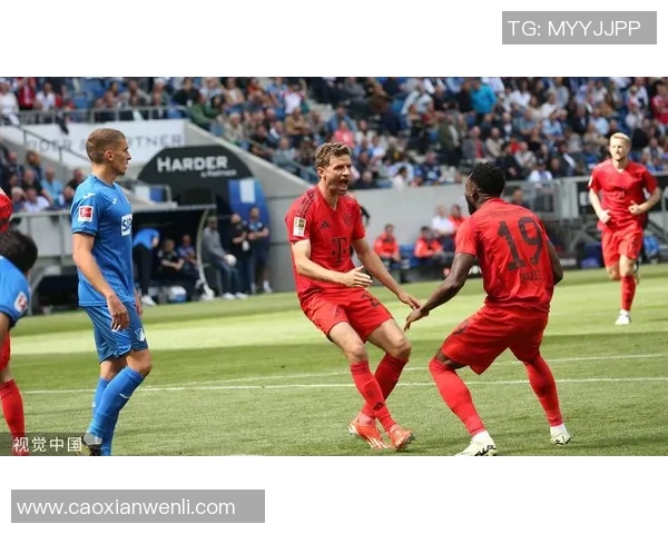 德甲激战：利物浦与拜仁战成平局战术分析引发全场热议