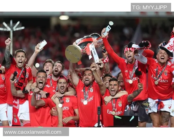 意甲激战:本菲卡大胜巴黎圣日耳曼红牌事件引发全场热议与数据分析 意甲激战:本菲卡大胜巴黎圣日耳曼红牌事件引发全场热议与数据分析