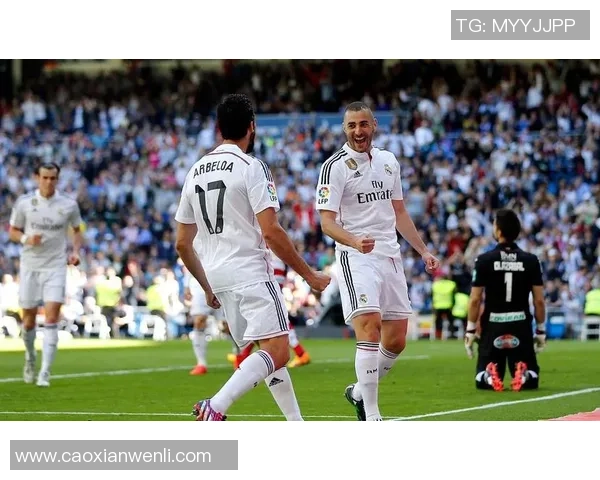 欧冠激战：皇马5-1轻取里昂战术解析与精彩瞬间回顾