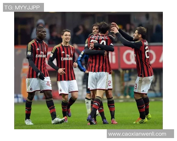 欧联杯精彩对决AC米兰以4-0大胜曼联引发全场热烈反响 欧联杯精彩对决AC米兰以4-0大胜曼联引发全场热烈反响