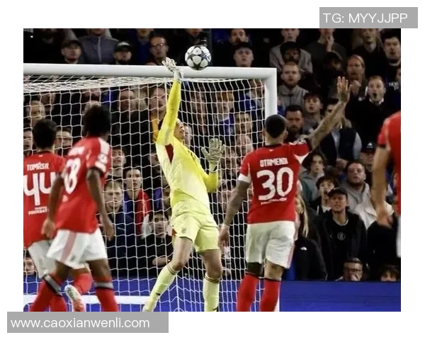 意甲激战：巴黎圣日耳曼大胜本菲卡绝杀时刻引发全场狂欢