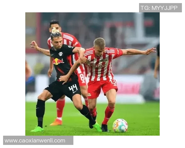 德甲焦点战：里昂与巴黎圣日耳曼激战成和引发全场热议