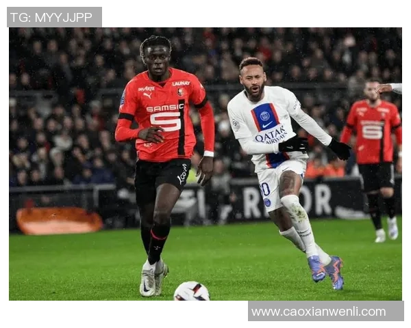 西甲焦点战平局引发红牌风波巴黎圣日耳曼与那不勒斯激战全场