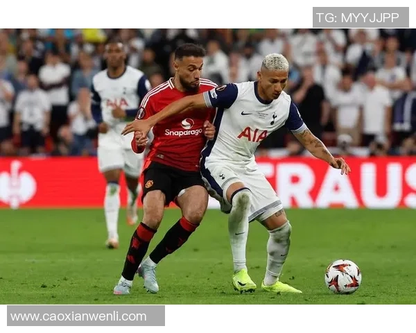 中超热刺与皇马激战成平局乌龙球瞬间引发全场热议战术分析揭秘