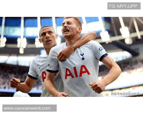 英超焦点战热刺与阿森纳互交白卷争议判罚引发全场热议 英超焦点战热刺与阿森纳互交白卷争议判罚引发全场热议