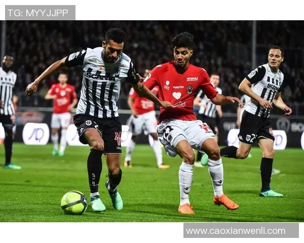 欧联杯波尔图逆转本菲卡精彩瞬间全场沸腾的焦点分析